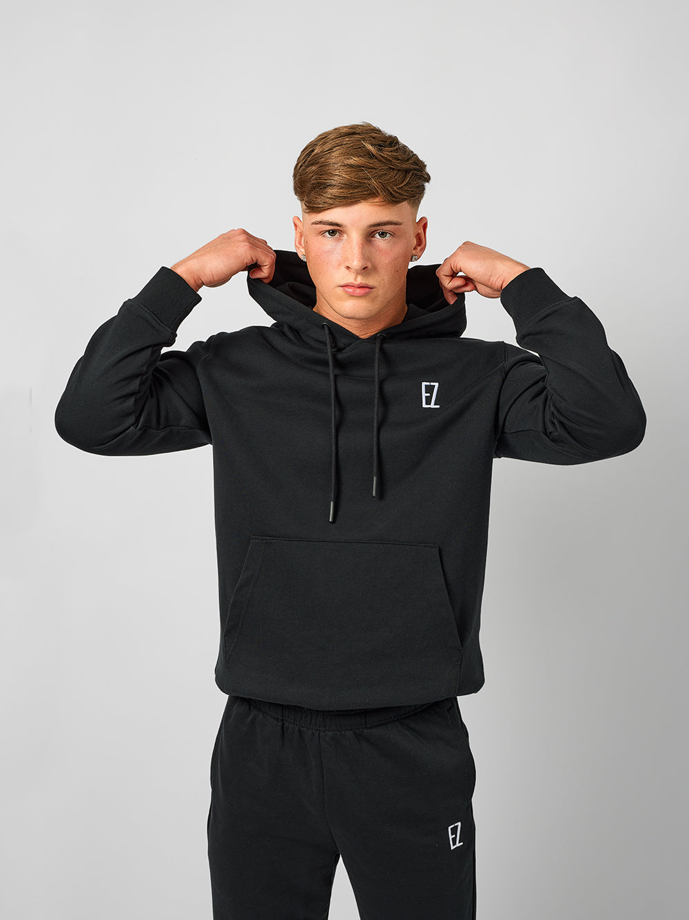 320 Performance Hoodie - Black
